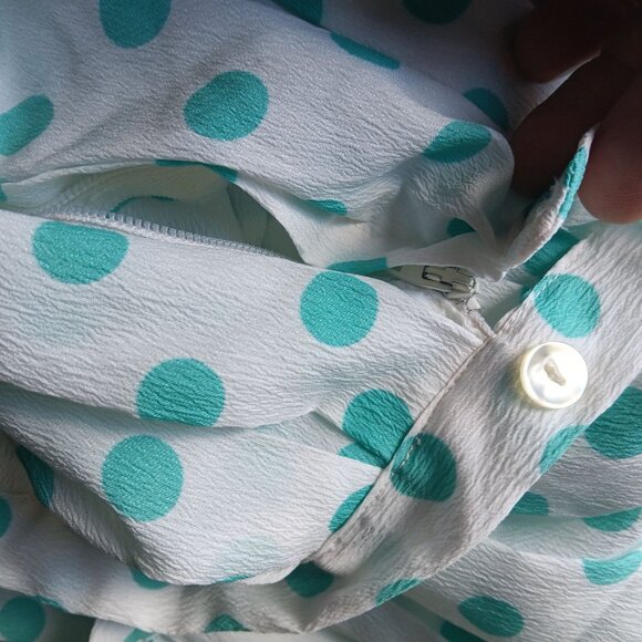 26" Vintage 1970's Womens Skirt BLUE POLKA DOT CREPE NYLON ROCKABILLY HANDMADE - Picture 5 of 7